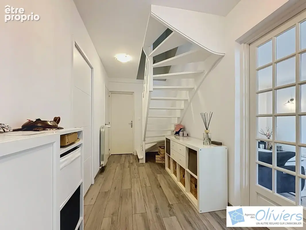 Maison 121 m² à Voisins-Le-Bretonneux  - photo 7