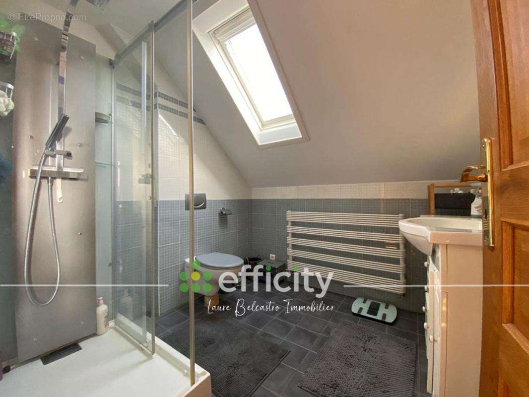 Maison à LIVRY-GARGAN