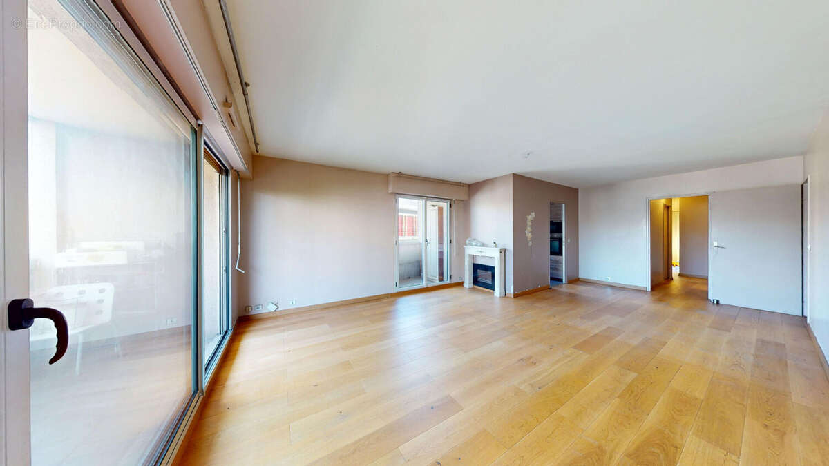 Appartement à PARIS-19E