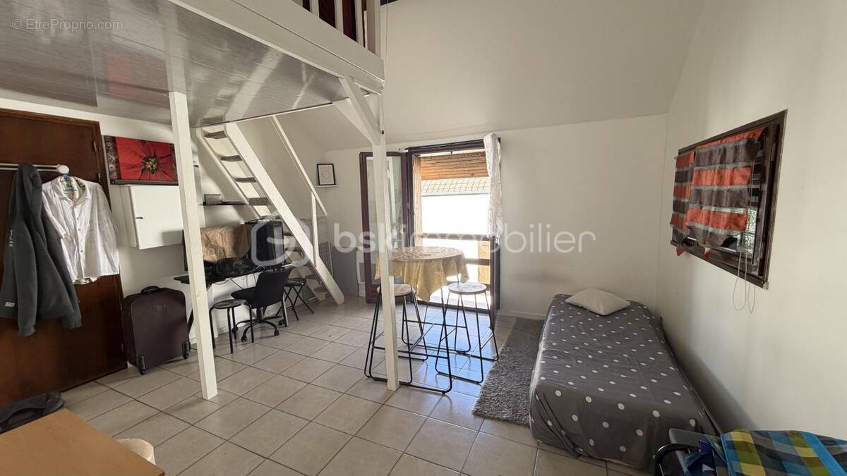 Appartement à AUBERGENVILLE