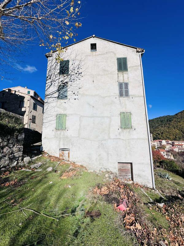 Appartement à GHISONI