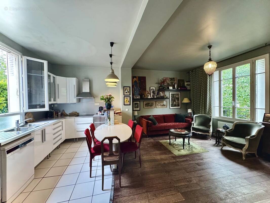 Appartement à SURESNES
