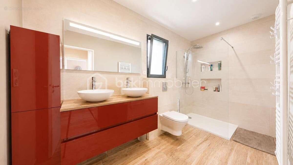 Maison contemporaine de plain-pied – 128 m² – 4 chambres – Double garage - photo 11