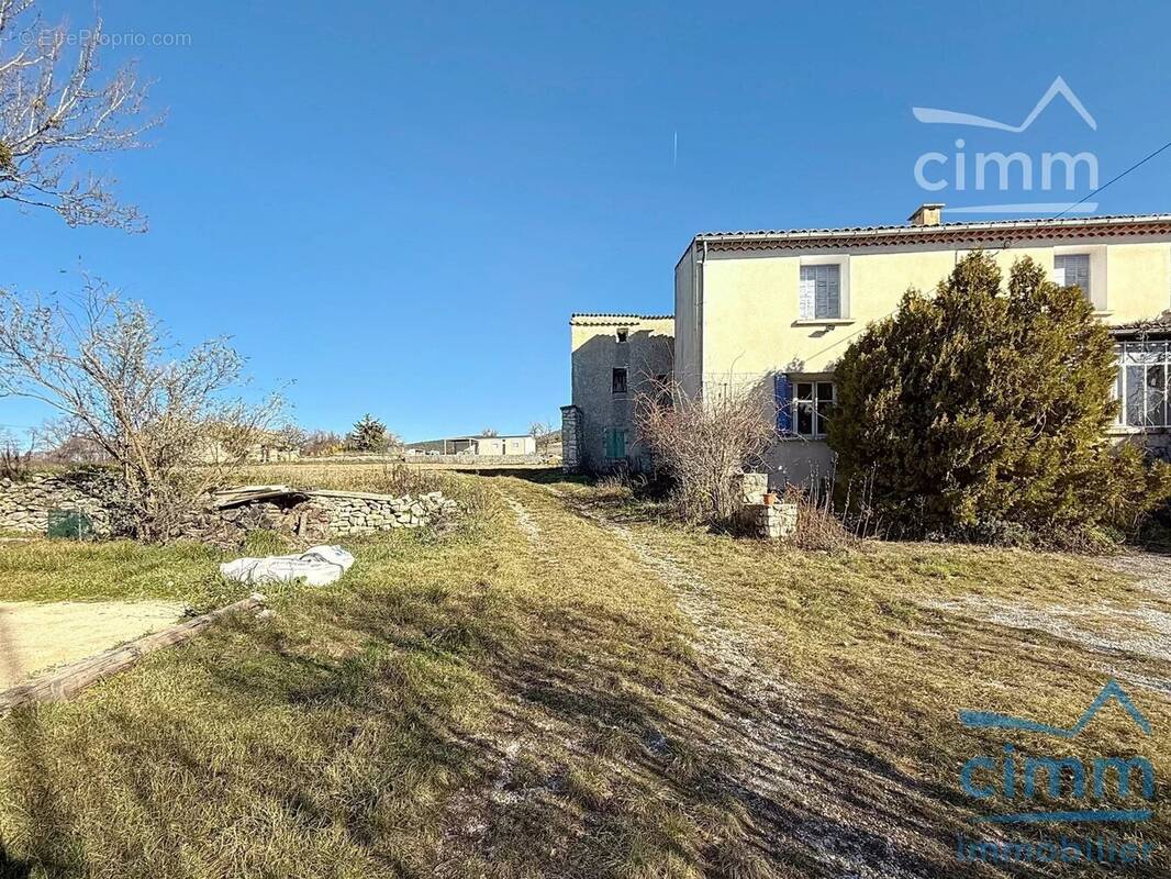 Maison à FERRASSIERES