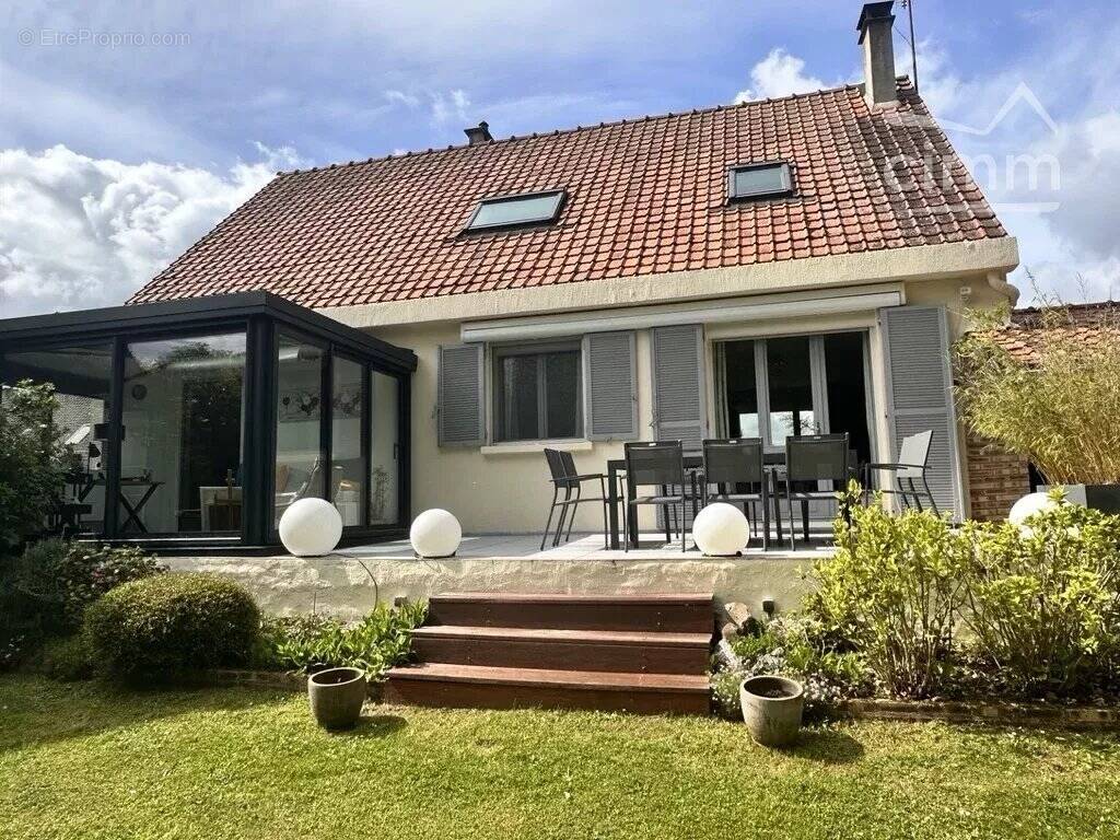 Maison à CONGIS-SUR-THEROUANNE
