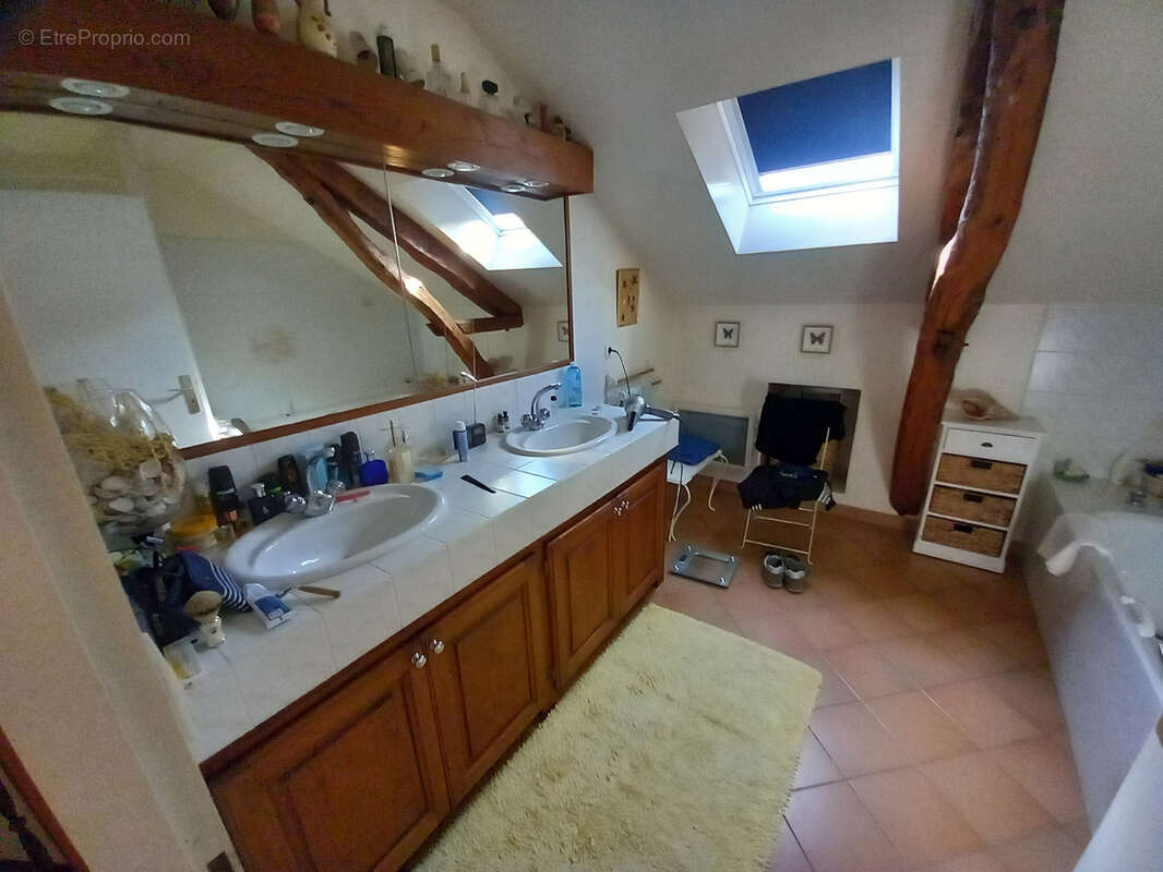 Maison à SAUVETERRE-LA-LEMANCE