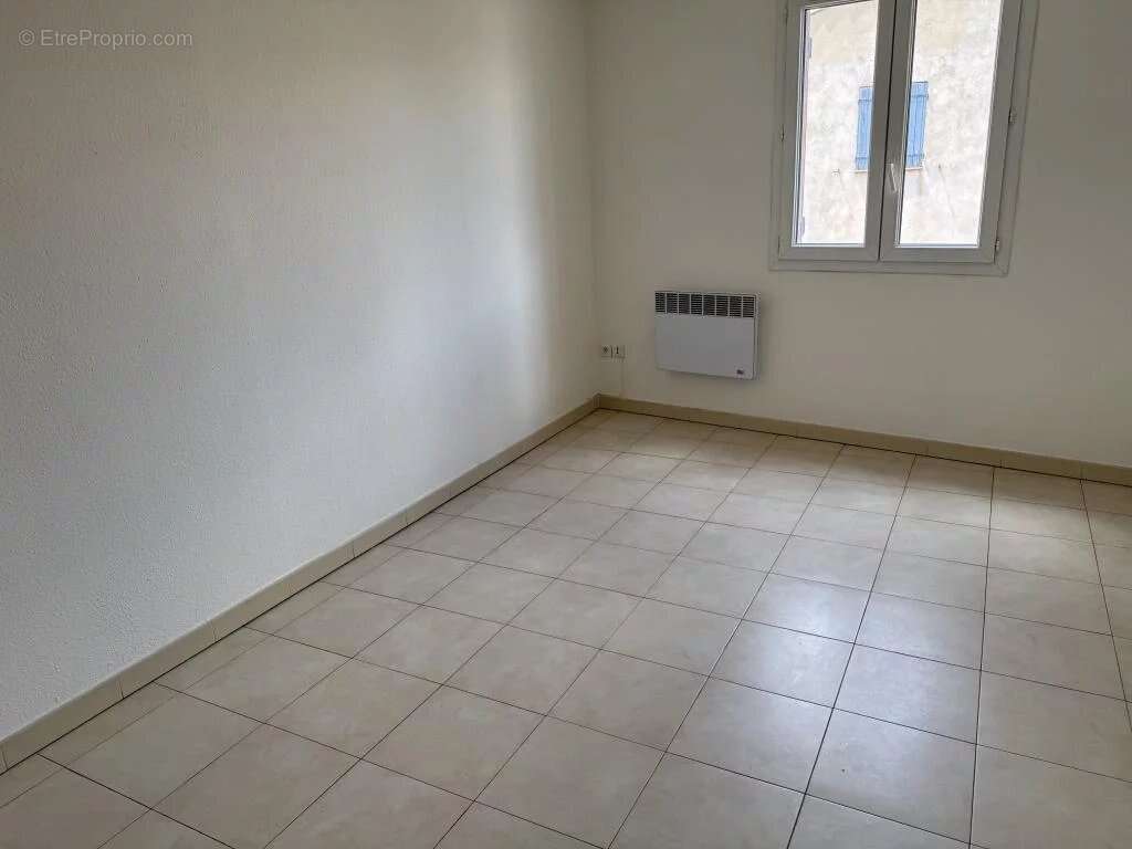 Appartement à SAINT-MAXIMIN-LA-SAINTE-BAUME