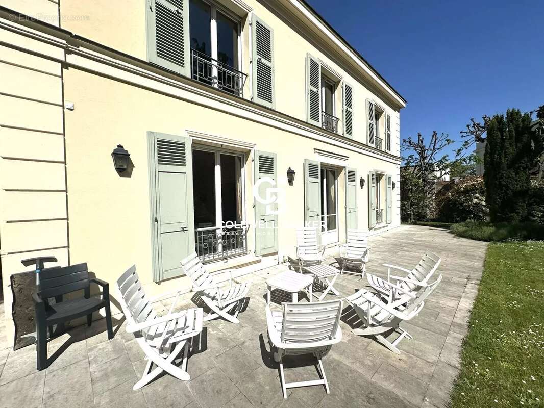 Maison à LE VESINET