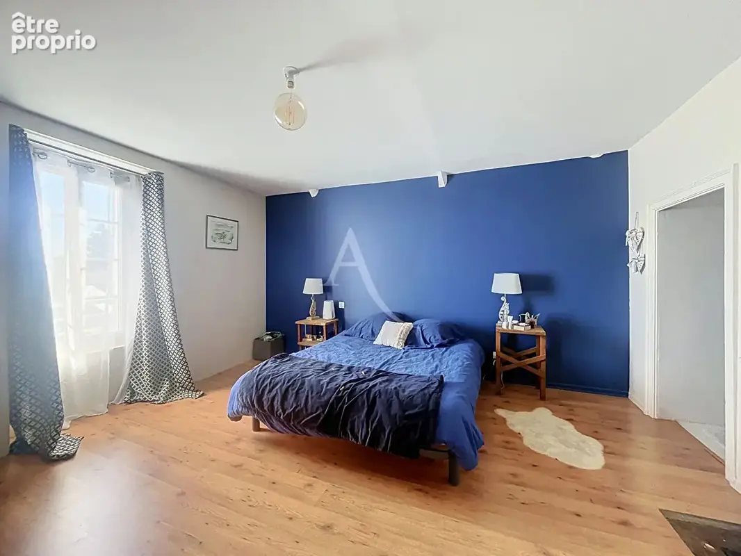 Maison de ville rénovée au coeur de Segré - photo 7