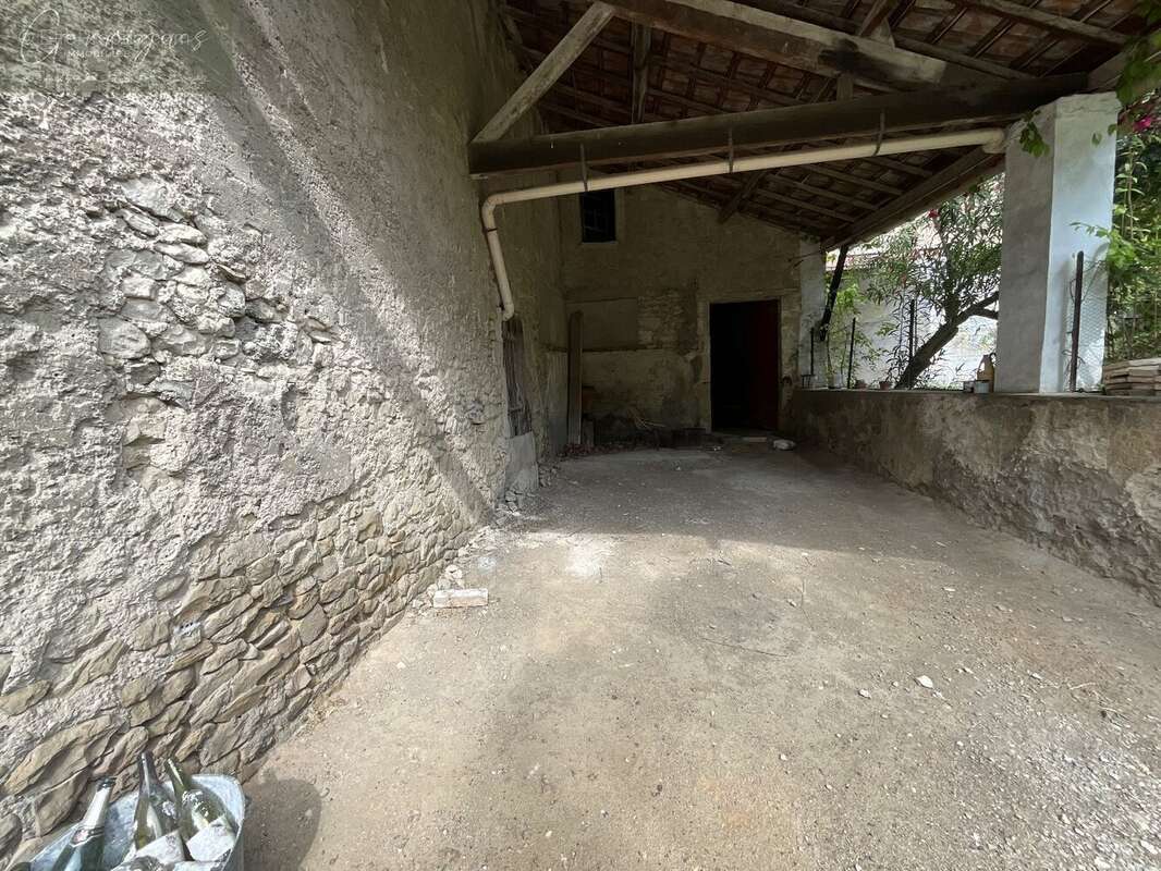 Maison à MILHAUD