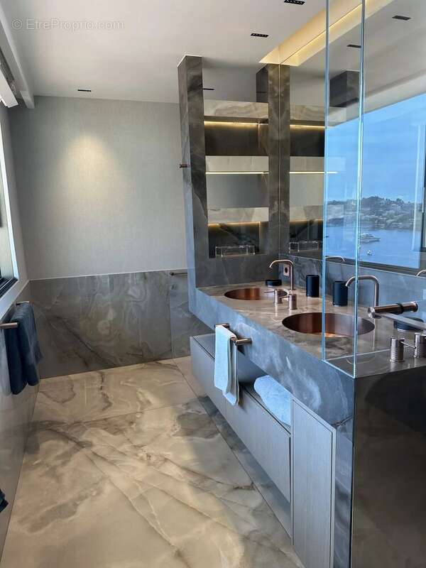 Appartement à VILLEFRANCHE-SUR-MER