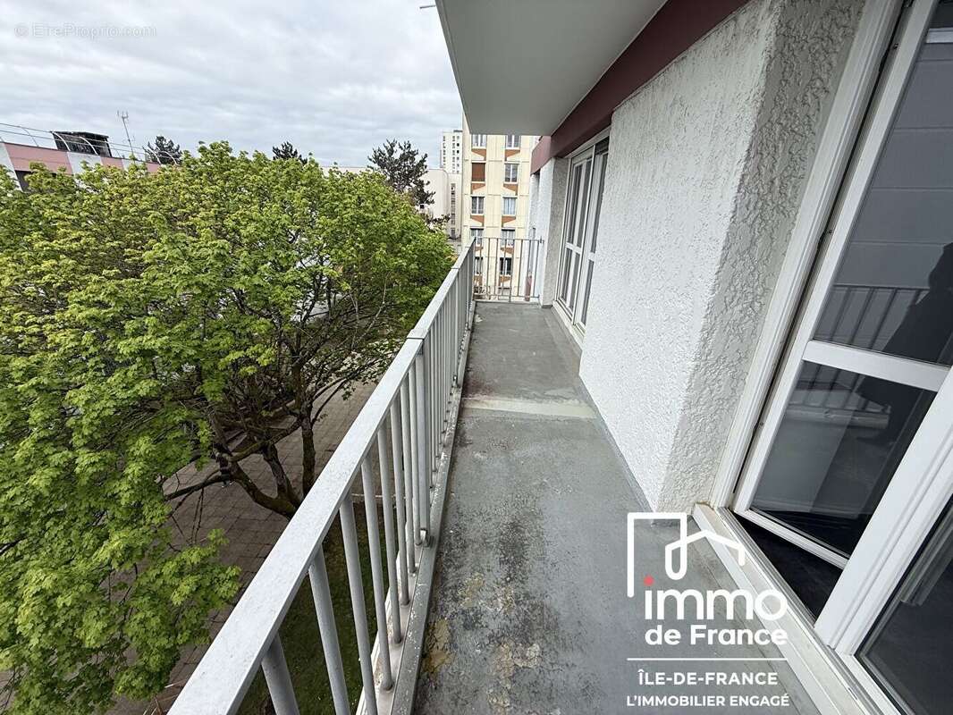 Appartement à SACLAS