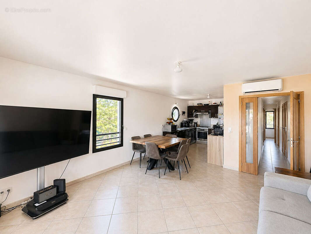 Appartement à FREJUS