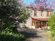 Maison à CAHUZAC-SUR-VERE