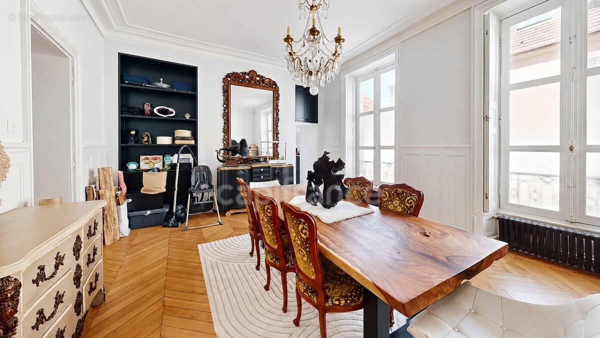 Appartement à CORBEIL-ESSONNES