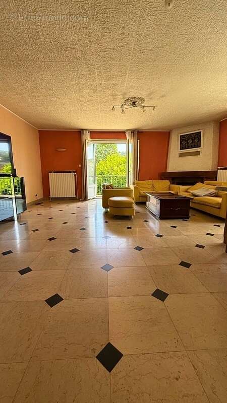 Maison à LA RICAMARIE