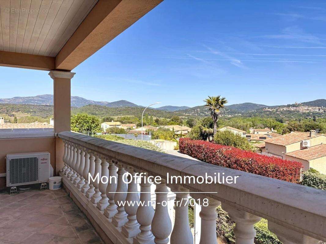 Référence : 7018-les - maison provençale avec piscinne et véranda au calme à cogolin - photo 10