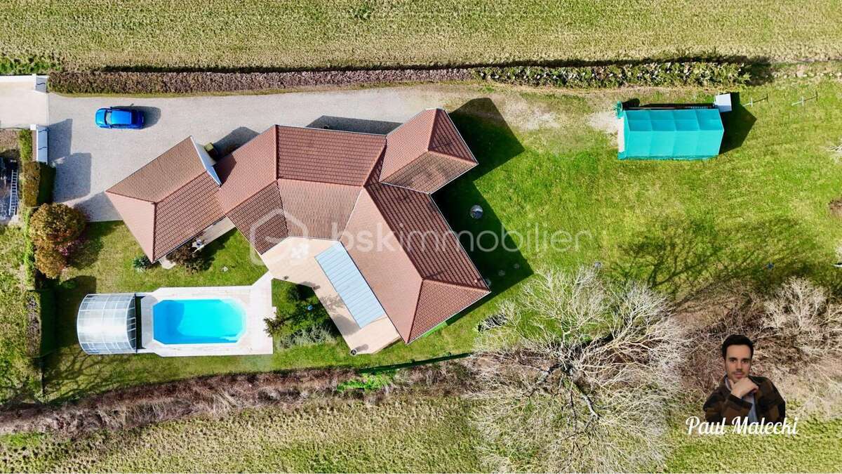 Maison à LA TOUR-DU-PIN