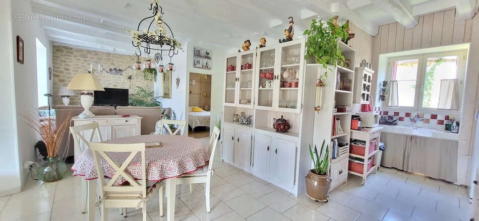 Maison à GINOUILLAC