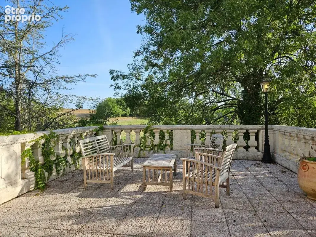 Laroque-Timbaut : Havre de Paix et d'Histoire : Domaine en Pierre du XVIIIe Siècle : Maison de Caractère 310 m² habitables +  dé - photo 6