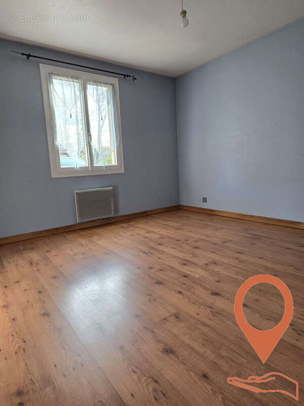 Maison à LA BUSSIERE