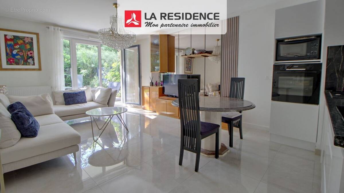 Appartement à PLAISIR
