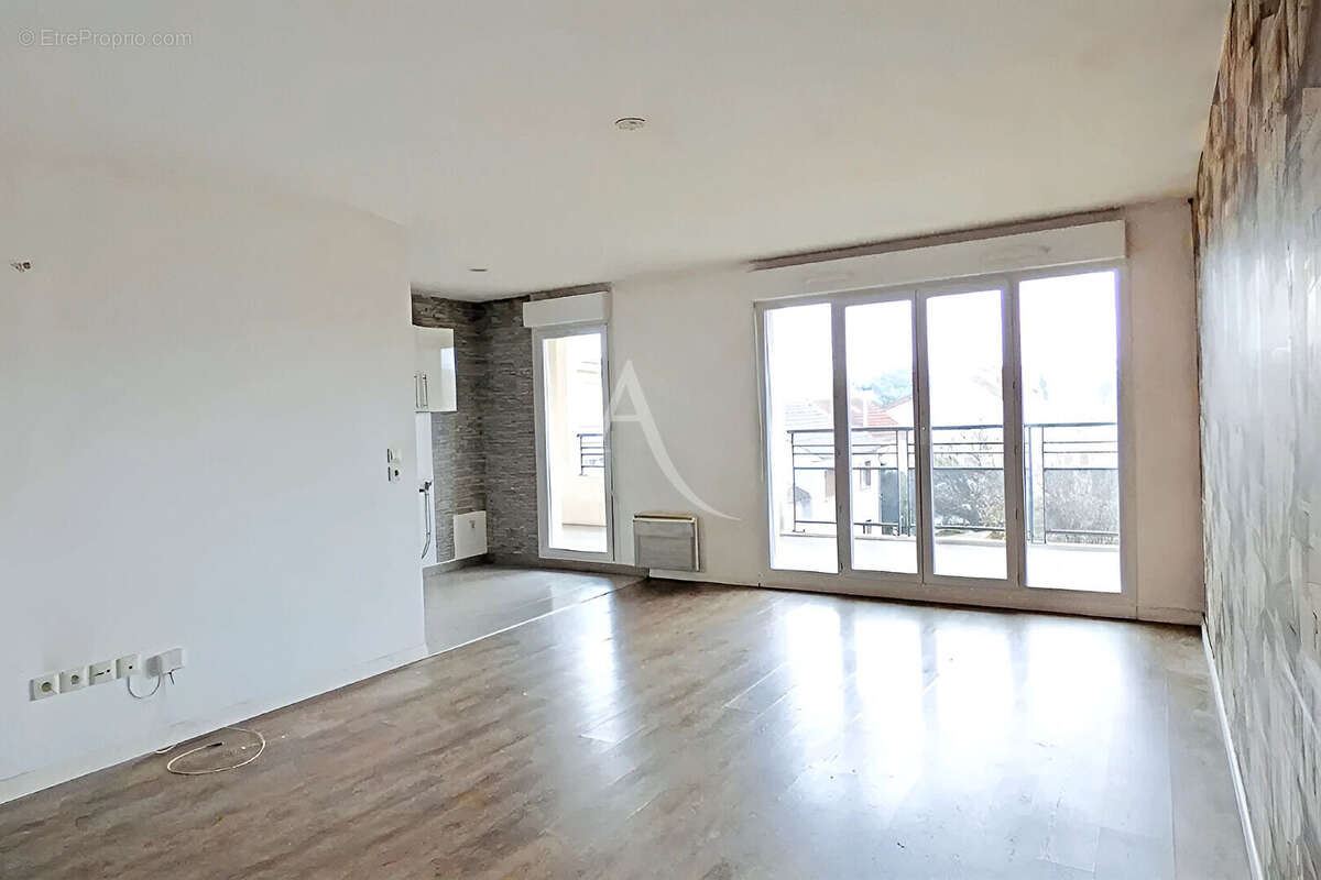 Appartement à CHELLES