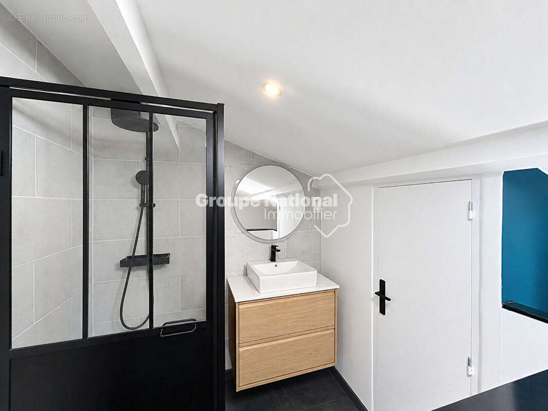 Maison familiale 5 chambres avec piscine à Pernes-les-Fontaines sur une parcelle de 800m2 - photo 15