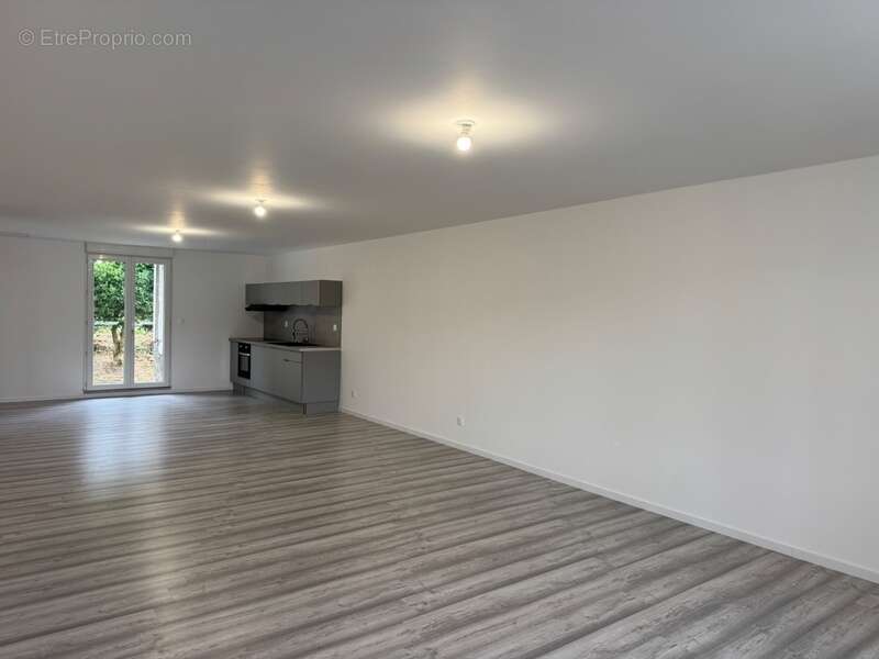 Maison à COUSANCES-LES-FORGES