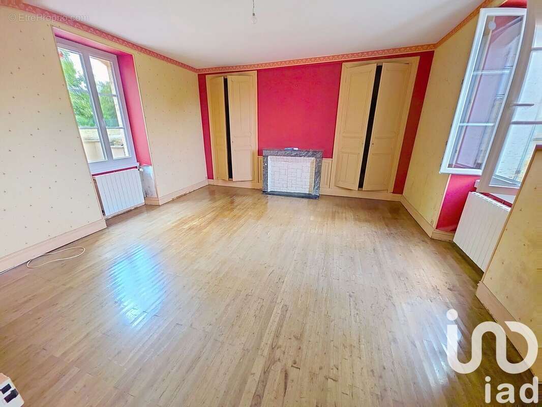 Maison 129 m² à Feuillade  - photo 4