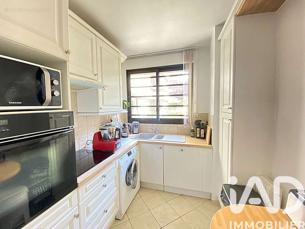 Photo 4 - Appartement à SURESNES