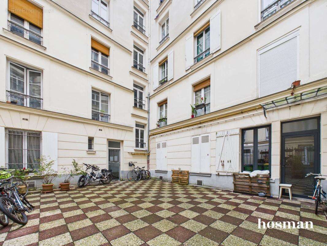 Appartement à PARIS-18E