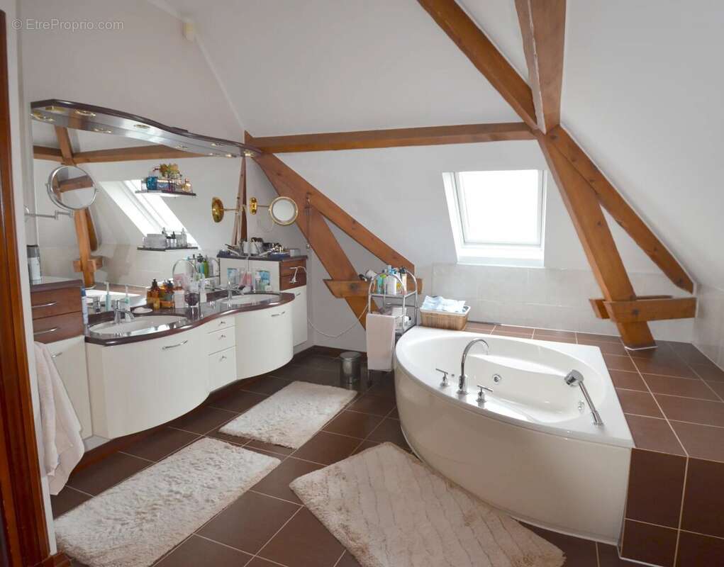 Maison à LOUVECIENNES