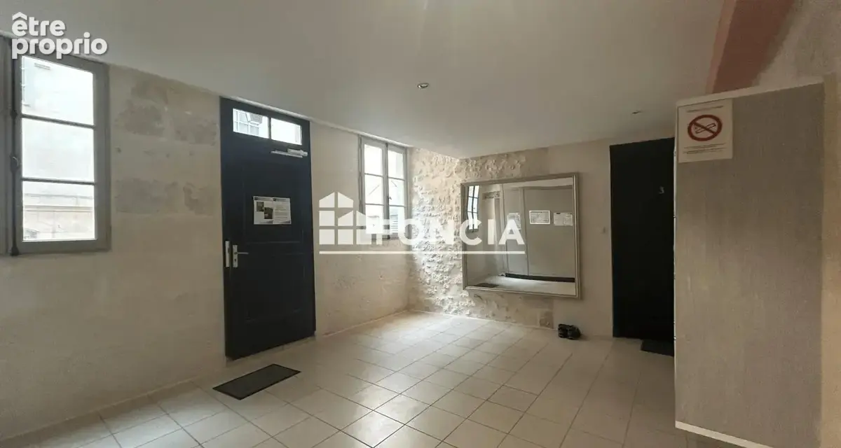 T2 centre ville saintes - photo 2