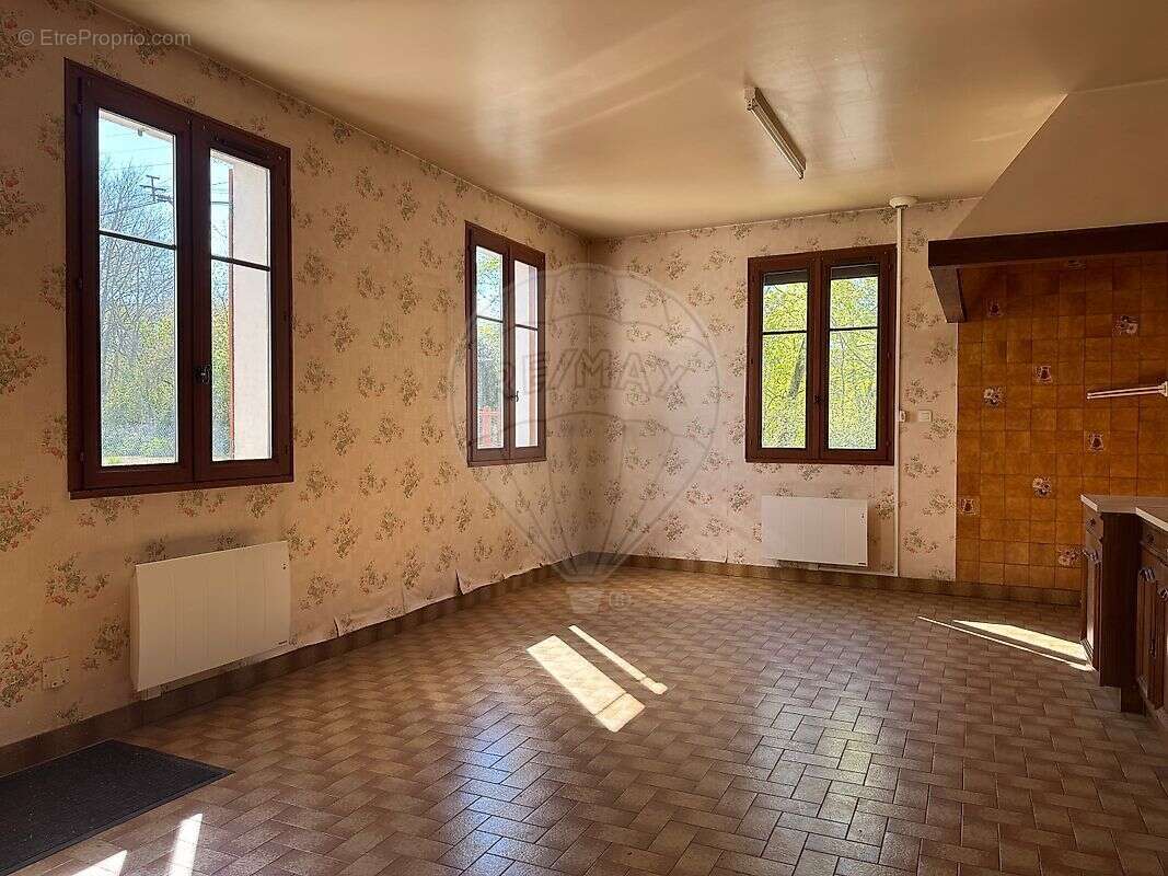 Maison à COSNE-COURS-SUR-LOIRE