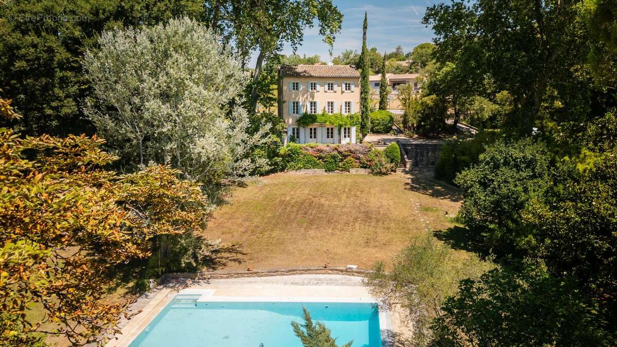 Maison à CADENET