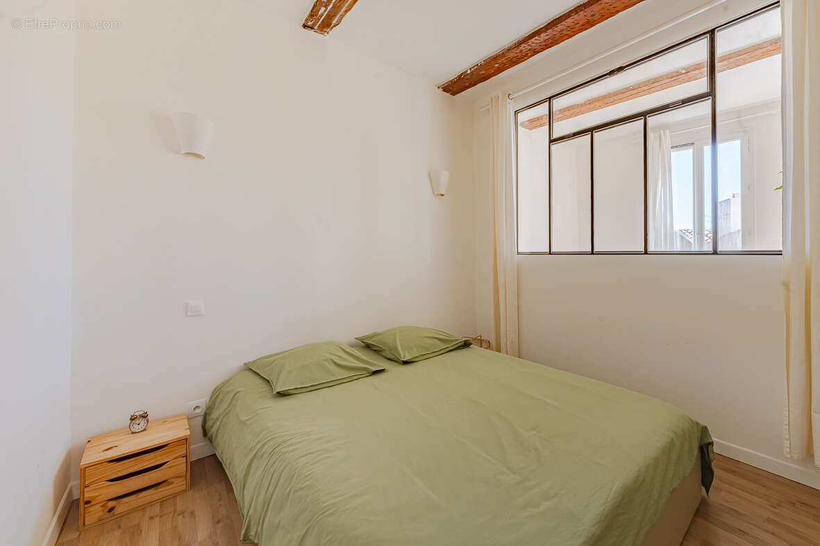 Appartement à MARSEILLE-2E