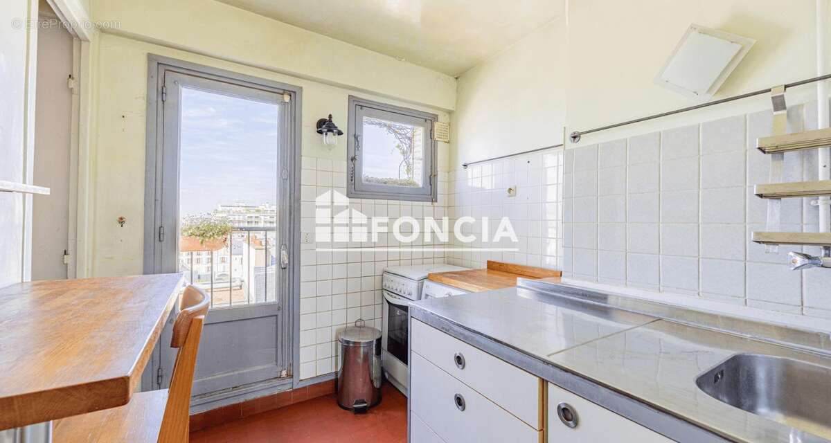 Appartement à PARIS-15E