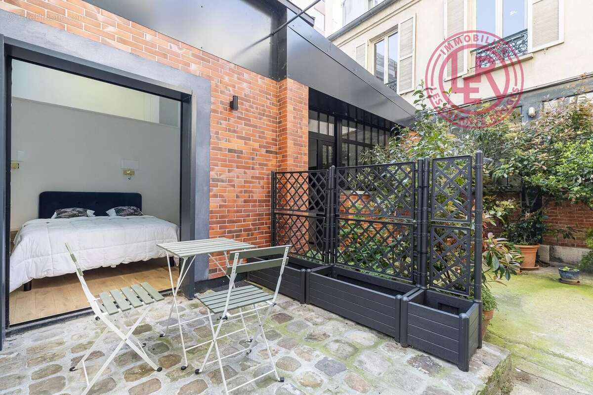 Appartement à PARIS-11E