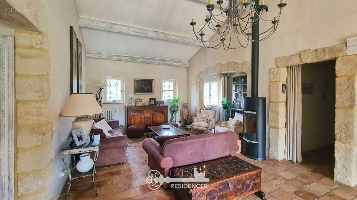 Maison à UZES