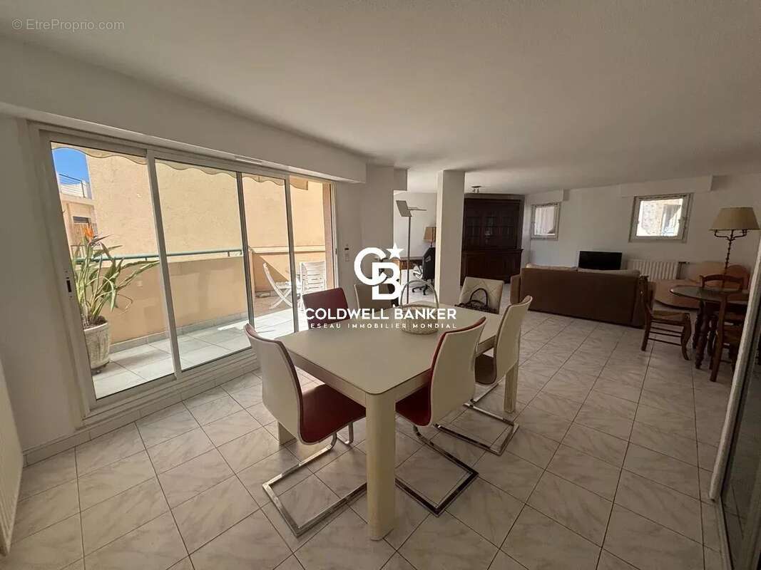 Appartement à SAINT-RAPHAEL