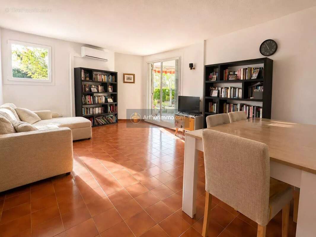 Appartement à FREJUS