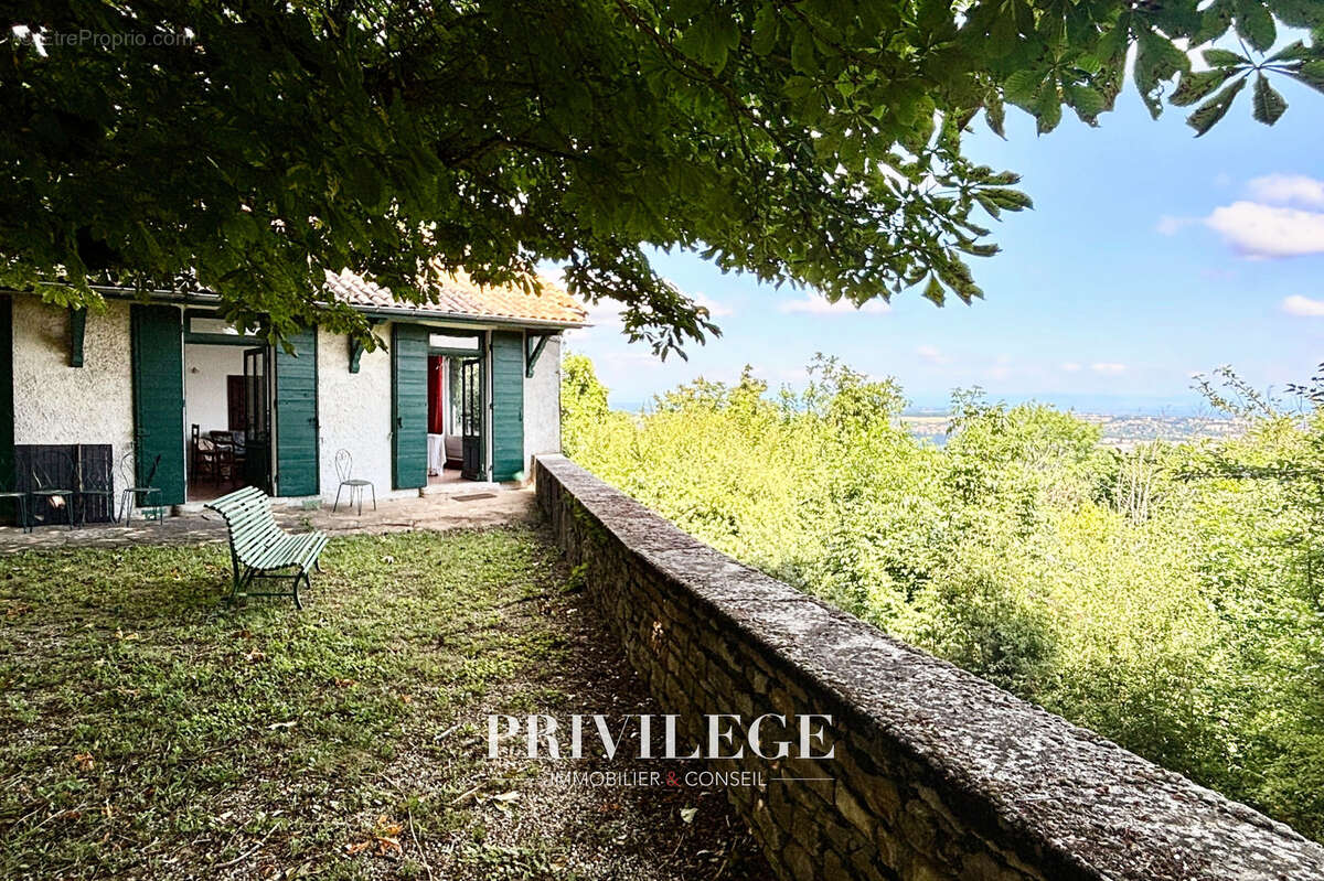 Maison à SAINT-CYR-AU-MONT-D'OR