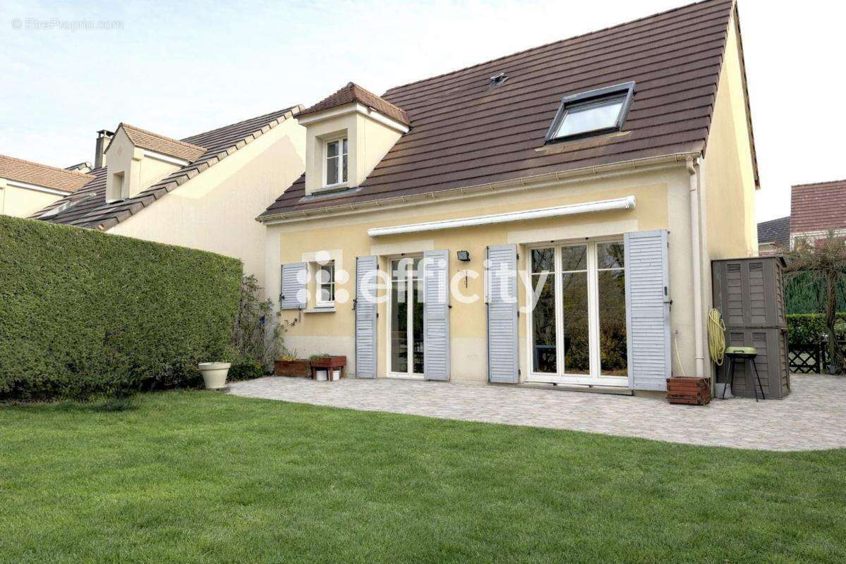Maison à LA QUEUE-EN-BRIE
