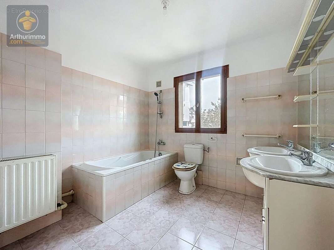 Maison à BRIE-COMTE-ROBERT