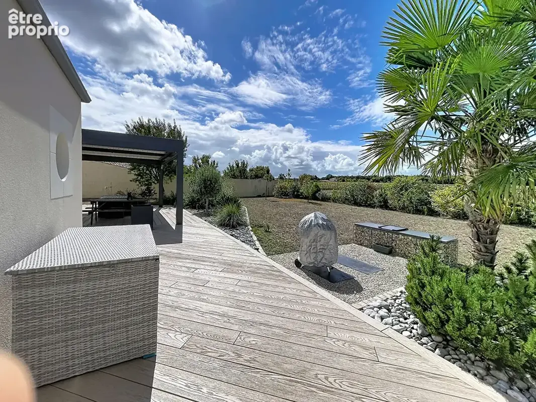 Maison de plain-pied La Laigne 5 pièce(s) 108 m2 - photo 9