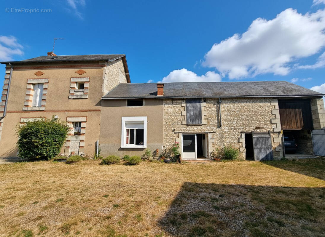 Maison à THURE