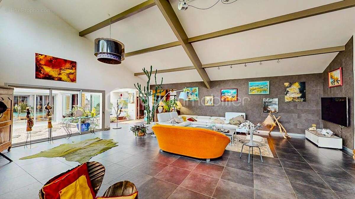 Maison à SAINT-MARTIN-DE-SEIGNANX