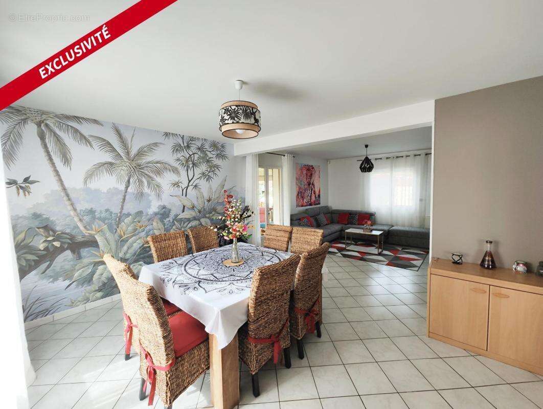 Maison à SIVRY-COURTRY