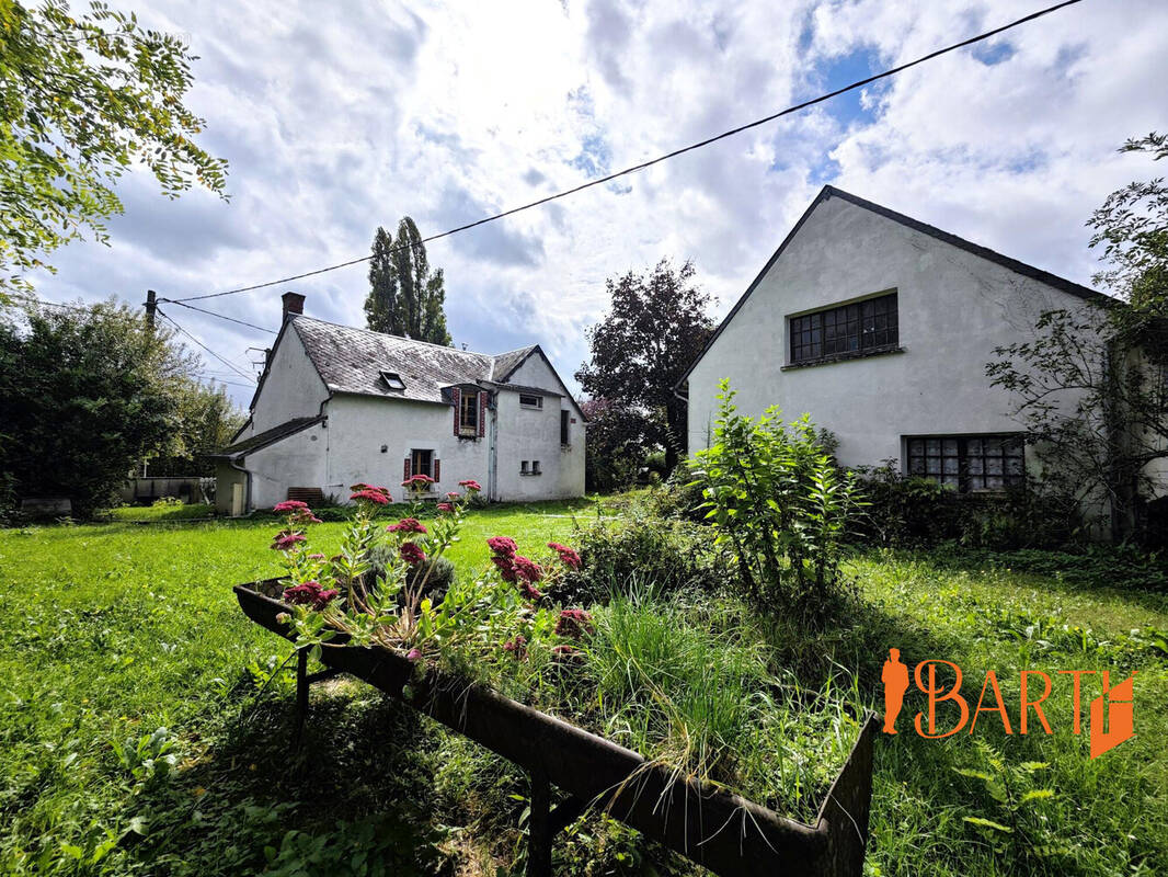 Maison à AZY